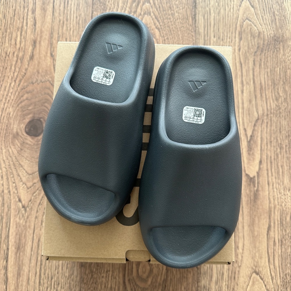 Yeezy Slide by Adidas - Granite - New in Box